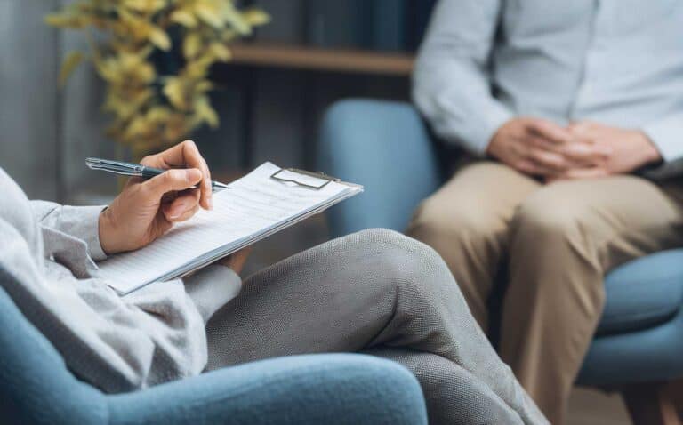 Maximizing Efficiency in Clinical Interviews: Practical Strategies cover